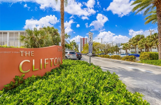 view of community / neighborhood sign