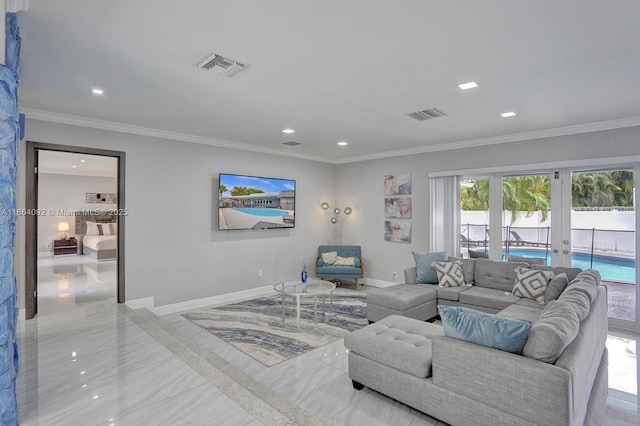 living room featuring visible vents, recessed lighting, baseboards, and ornamental molding