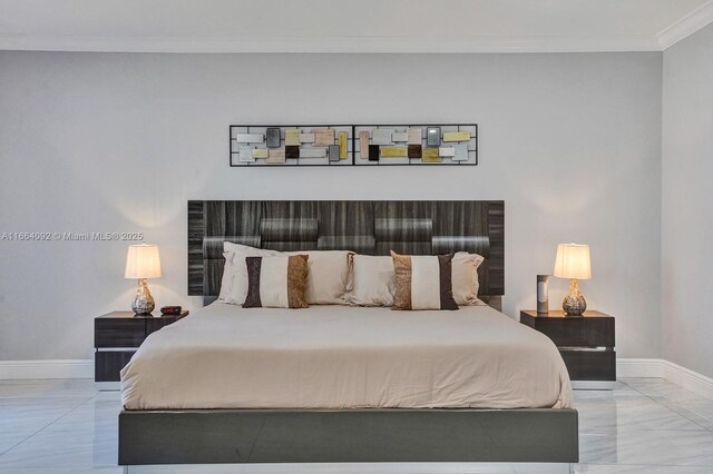 bedroom featuring crown molding and ceiling fan