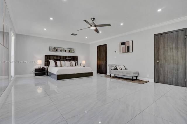 bedroom featuring ceiling fan