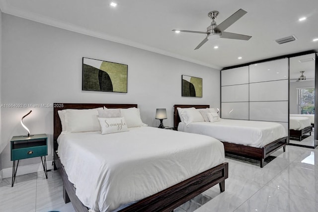 bedroom with visible vents, baseboards, recessed lighting, ceiling fan, and crown molding