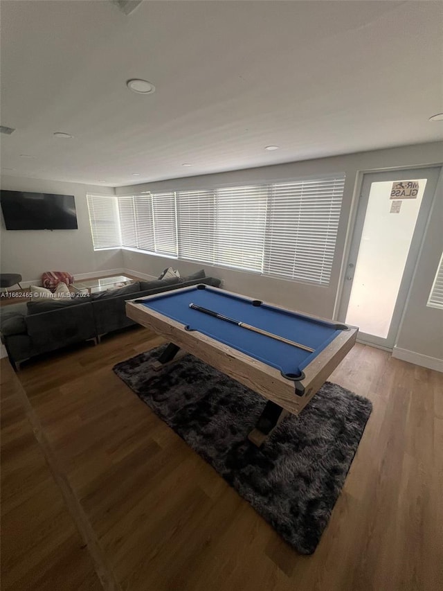 playroom with billiards and hardwood / wood-style floors