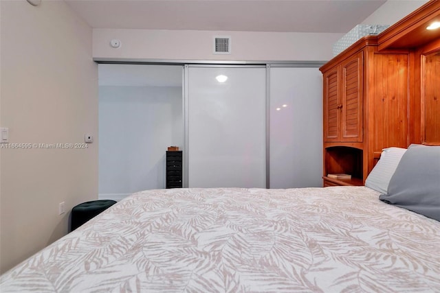 bedroom featuring a closet