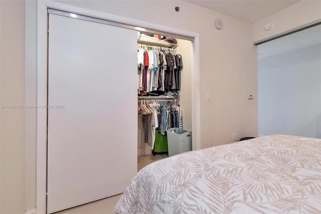 bedroom with a closet