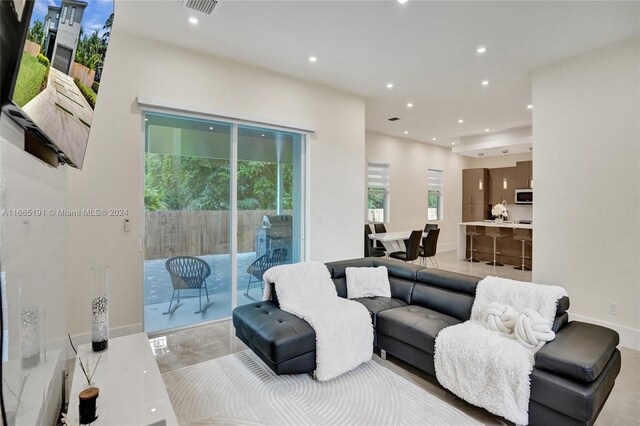 4593 Meadow Green Trl, Lake Worth, FL 33463 - living room with recessed lighting