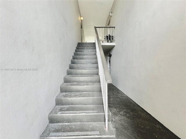 6716 Brookline Dr Unit 6716, Hialeah, FL 33015 - photo 29