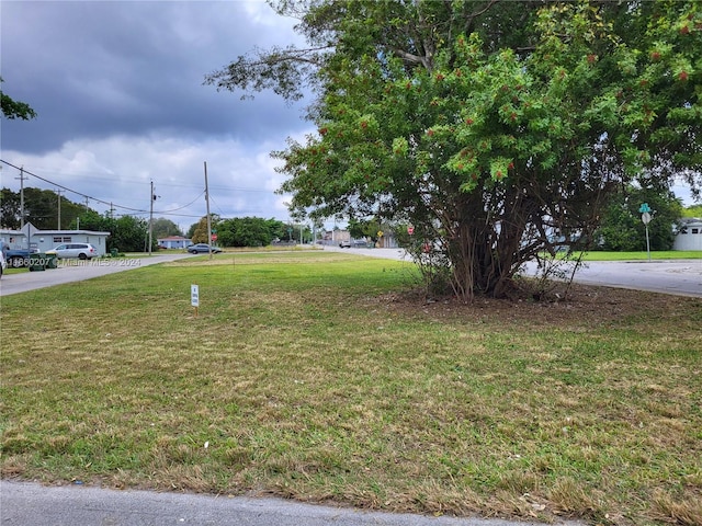 Listing photo 3 for 321 SW 6th St, Homestead FL 33030