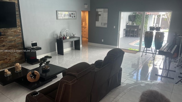565 W 76th St, Hialeah, FL 33014 - photo 7