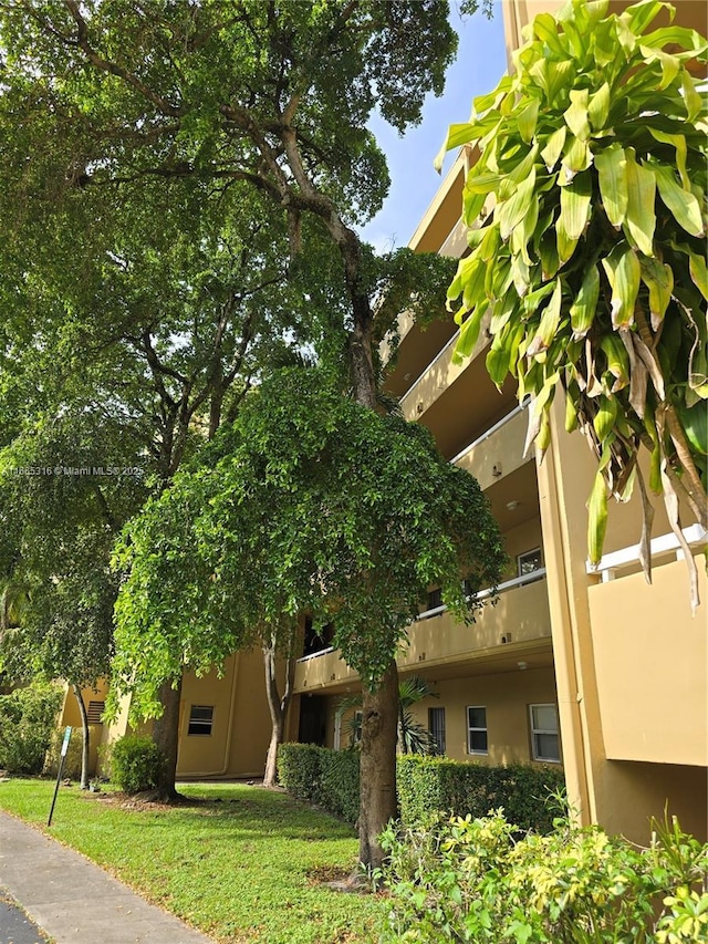 view of building exterior