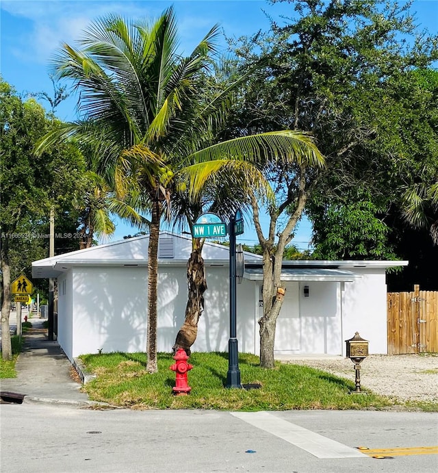 view of front of home