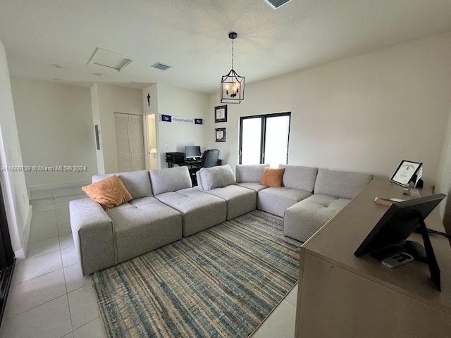 view of patio featuring an outdoor hangout area