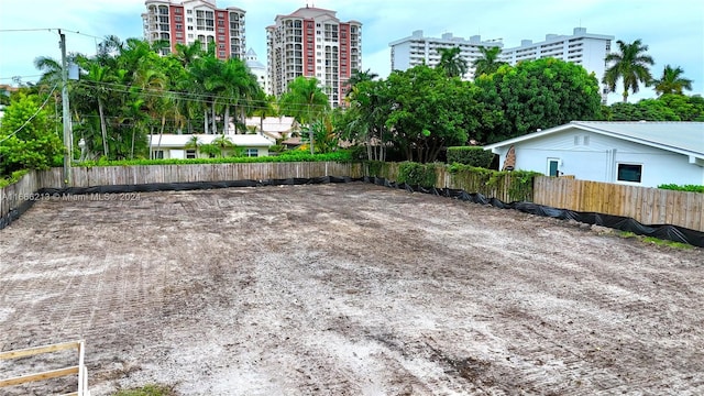 2018 NE 31st Ave, Fort Lauderdale, FL 33305 - exterior space