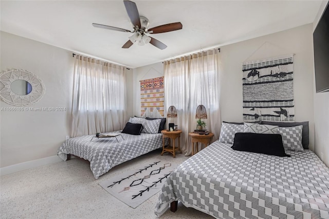 bedroom featuring ceiling fan