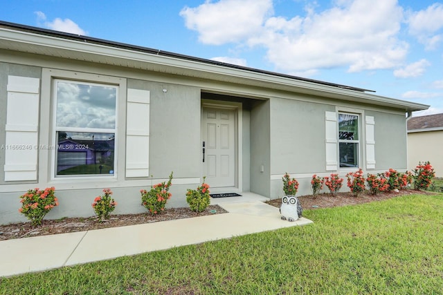 exterior space featuring a yard