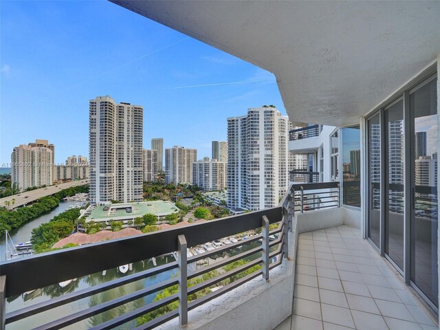 3400 192nd St Unit 1811, Aventura, FL 33180 - photo 2