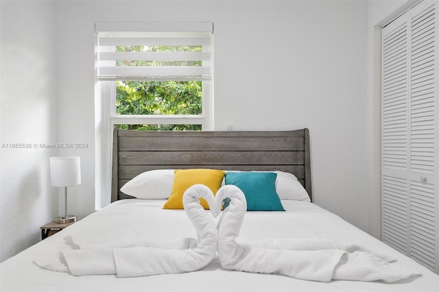 bedroom featuring a closet