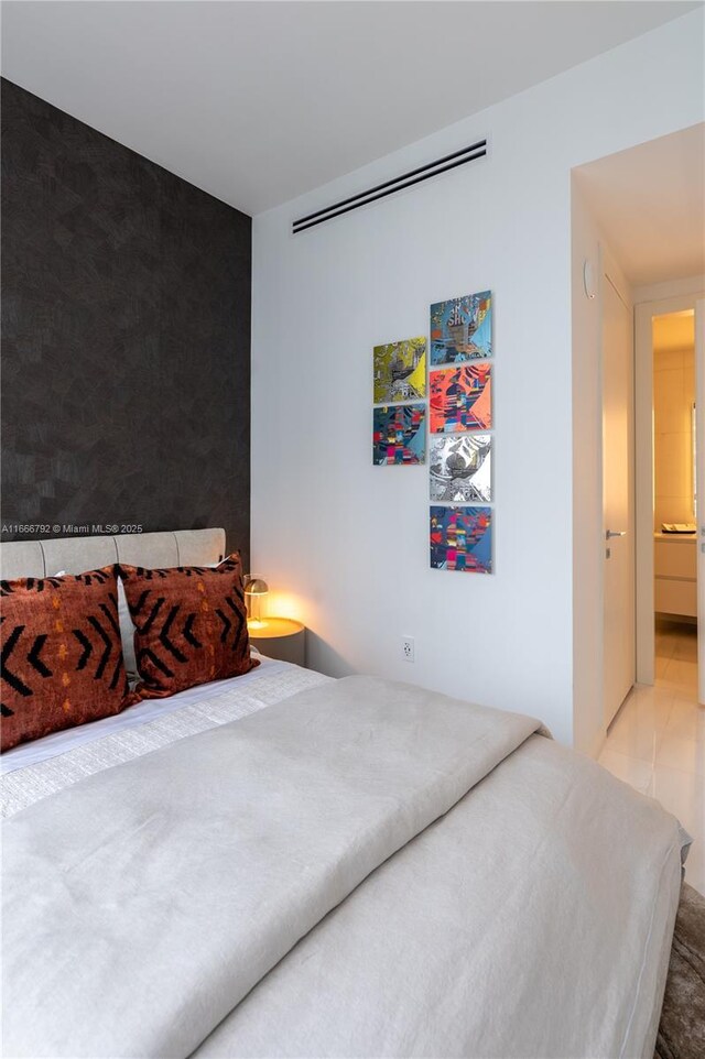 300 Biscayne Blvd Way Unit 3403, Miami, FL 33131 - bedroom with an accent wall