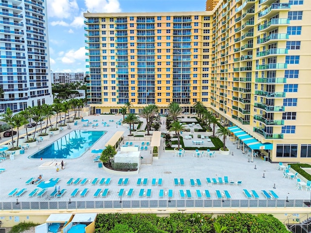 view of swimming pool