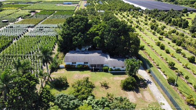 ranch-style house with a front lawn