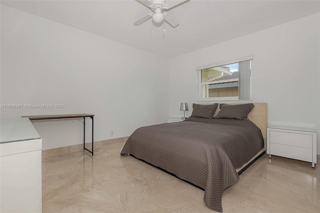 bedroom featuring ceiling fan