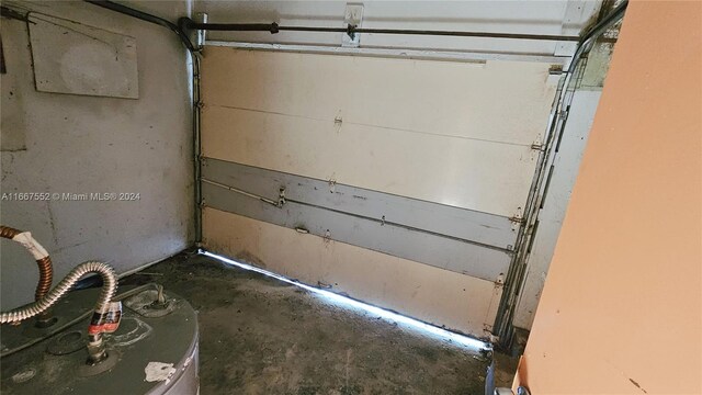 3230 N 23rd Ave, Hollywood, FL 33020 - view of garage