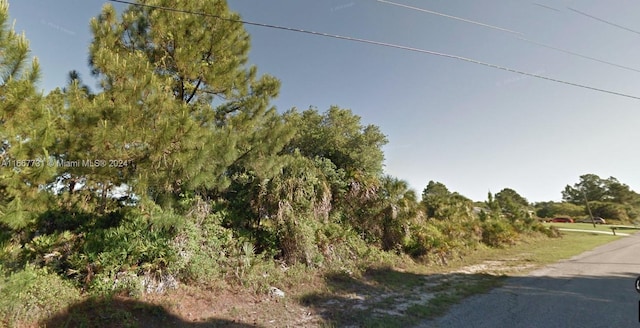 Listing photo 2 for 0 Sapelo Ave, North Port FL 34286