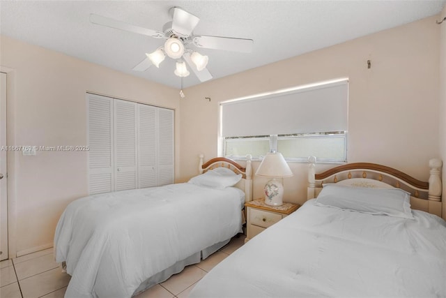 5300 Washington St Unit C111, Hollywood, FL 33021 - tiled bedroom with a closet and a ceiling fan