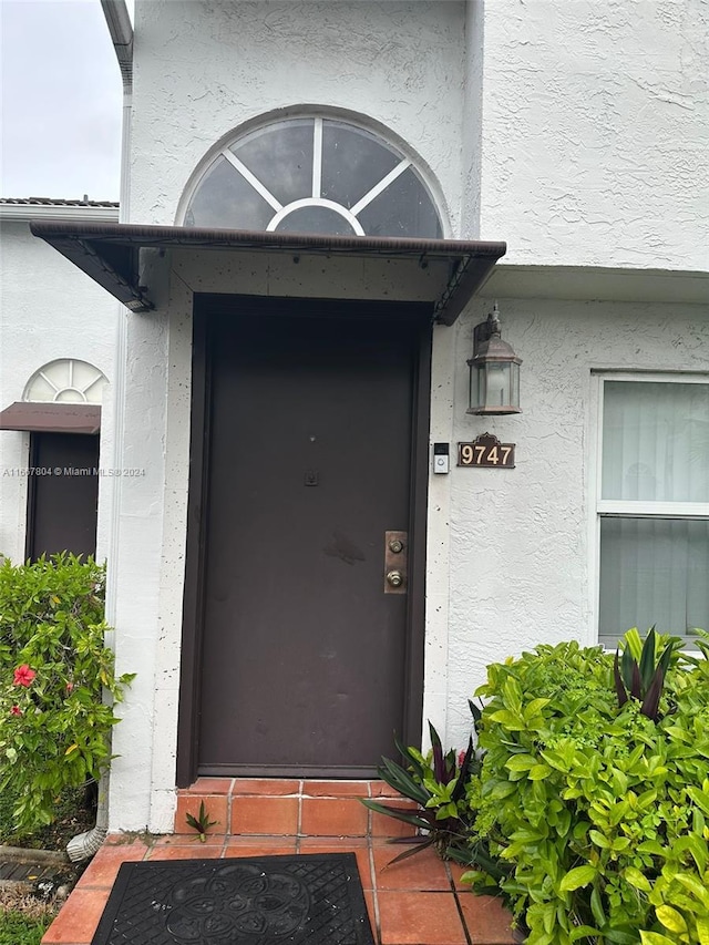 view of doorway to property