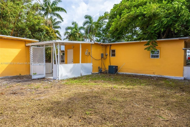 Listing photo 3 for 1520 E 10th Ave, Hialeah FL 33010