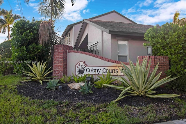 view of community / neighborhood sign