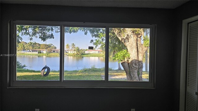 room details featuring a water view