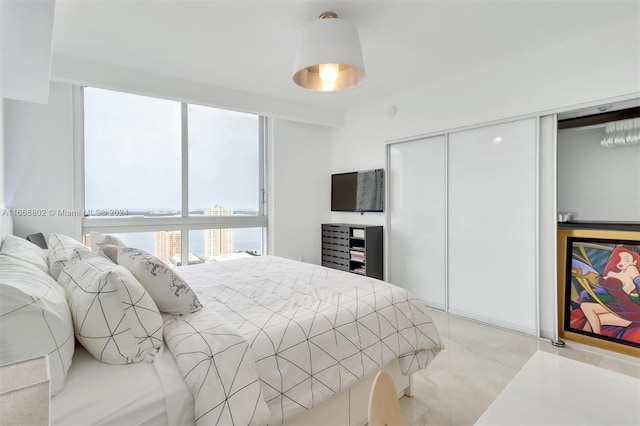 bedroom with a closet