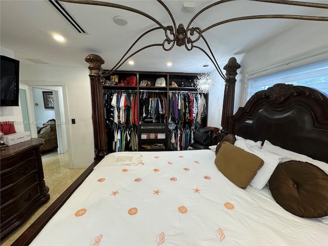 bedroom featuring a closet