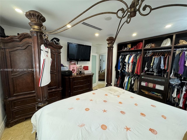 bedroom featuring a closet