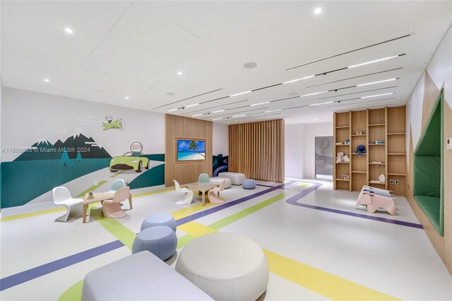 game room with recessed lighting