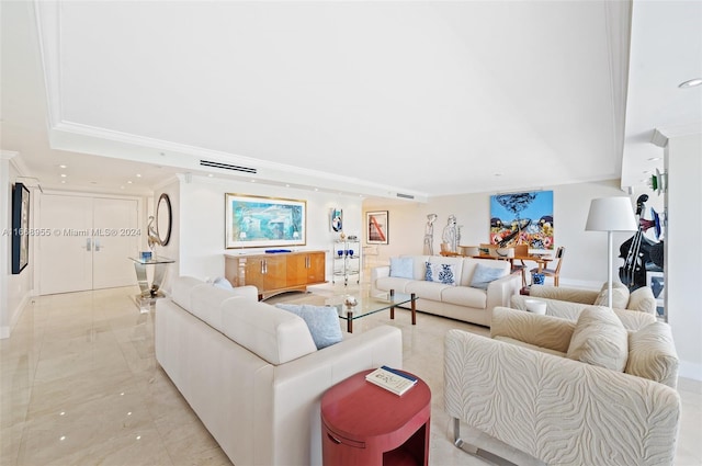 living area featuring crown molding, recessed lighting, baseboards, and visible vents