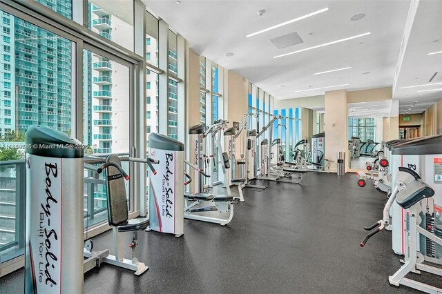 488 NE 18th St Unit 2301, Miami, FL 33132 - view of workout area