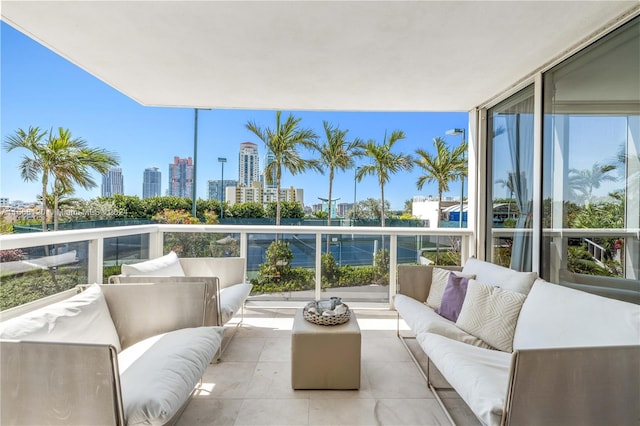 balcony featuring an outdoor hangout area