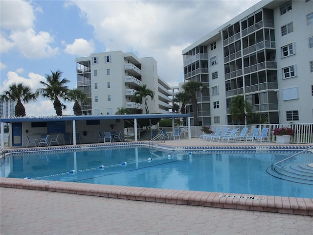 view of swimming pool