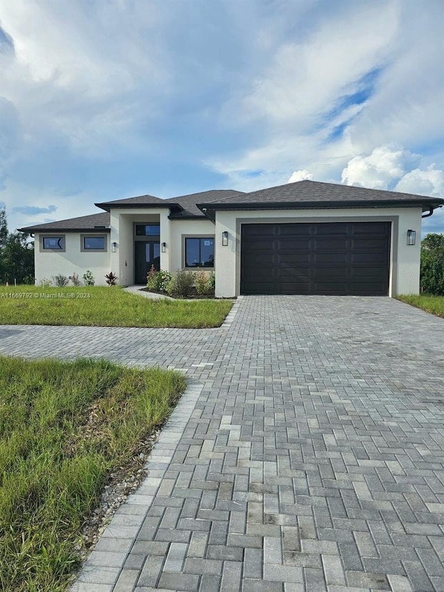 view of front of house featuring a garage