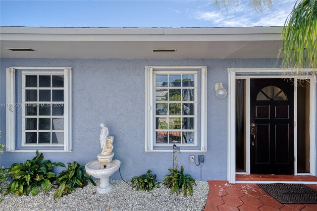 view of entrance to property