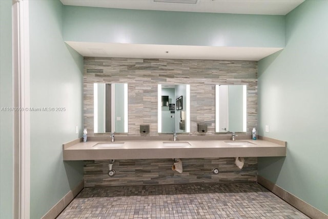 4636 NW 84th Ave Unit 47, Doral, FL 33166 - full bath with double vanity, baseboards, and a sink