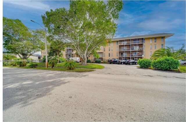 4848 NW 24th Ct Unit 312, Lauderdale Lakes, FL 33313 - photo 1