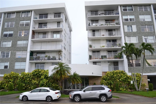1050 93rd St Unit 7B, Bay Harbor Islands, FL 33154 - view of building exterior