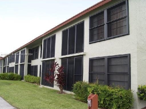 215 Lake Pointe Dr Unit 210, Oakland Park, FL 33309 - view of building exterior