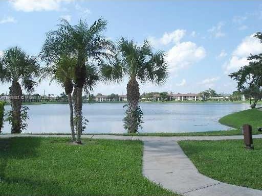 215 Lake Pointe Dr Unit 210, Oakland Park, FL 33309 - property view of water