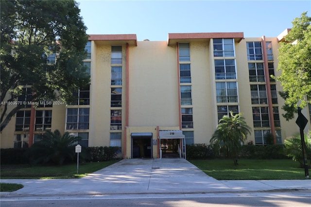 view of building exterior