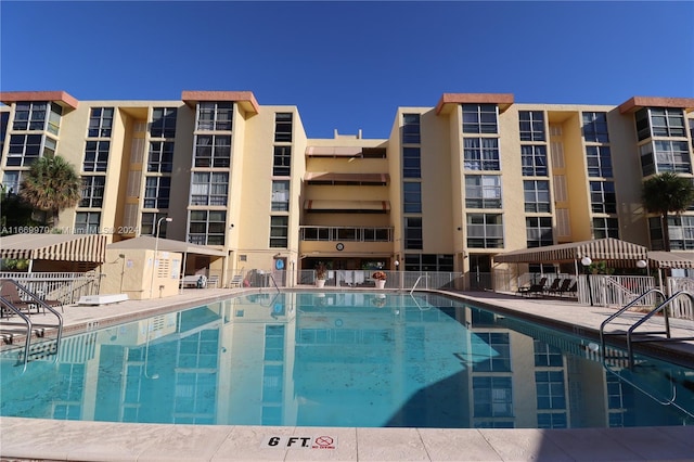 210 172nd St Unit 332, Sunny Isles Beach, FL 33160 - view of community pool