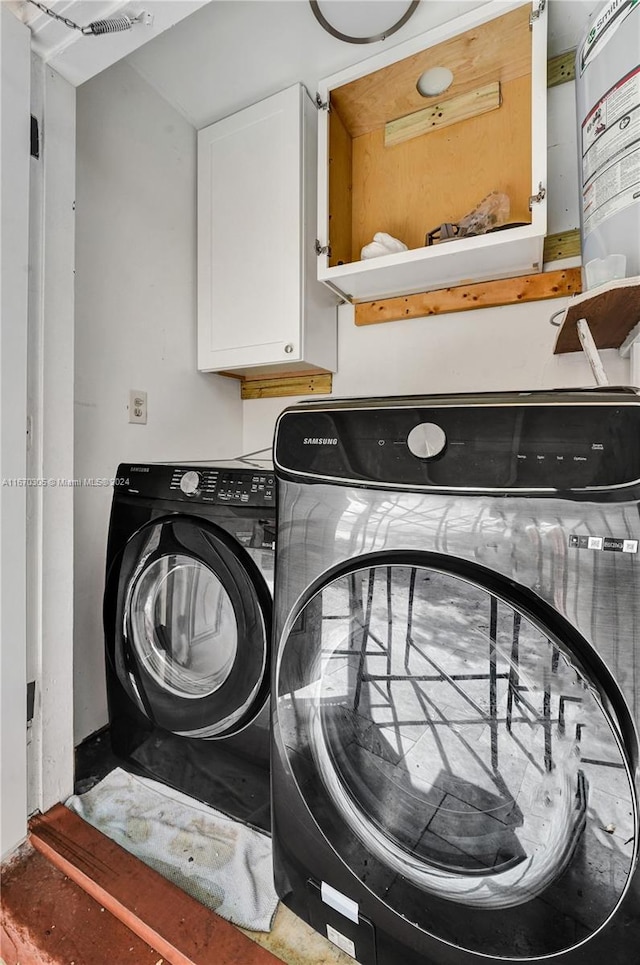 washroom featuring cabinets