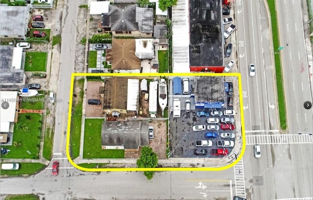 820 E 43rd St, Hialeah, FL 33013 - map / location with property parcel outlined